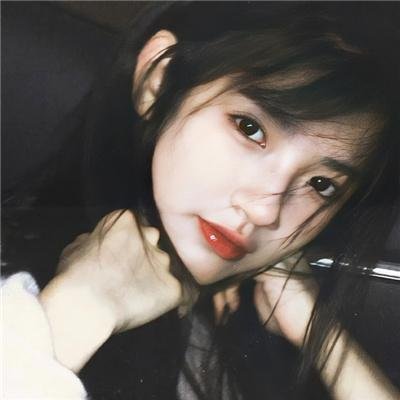 后备箱里的女孩